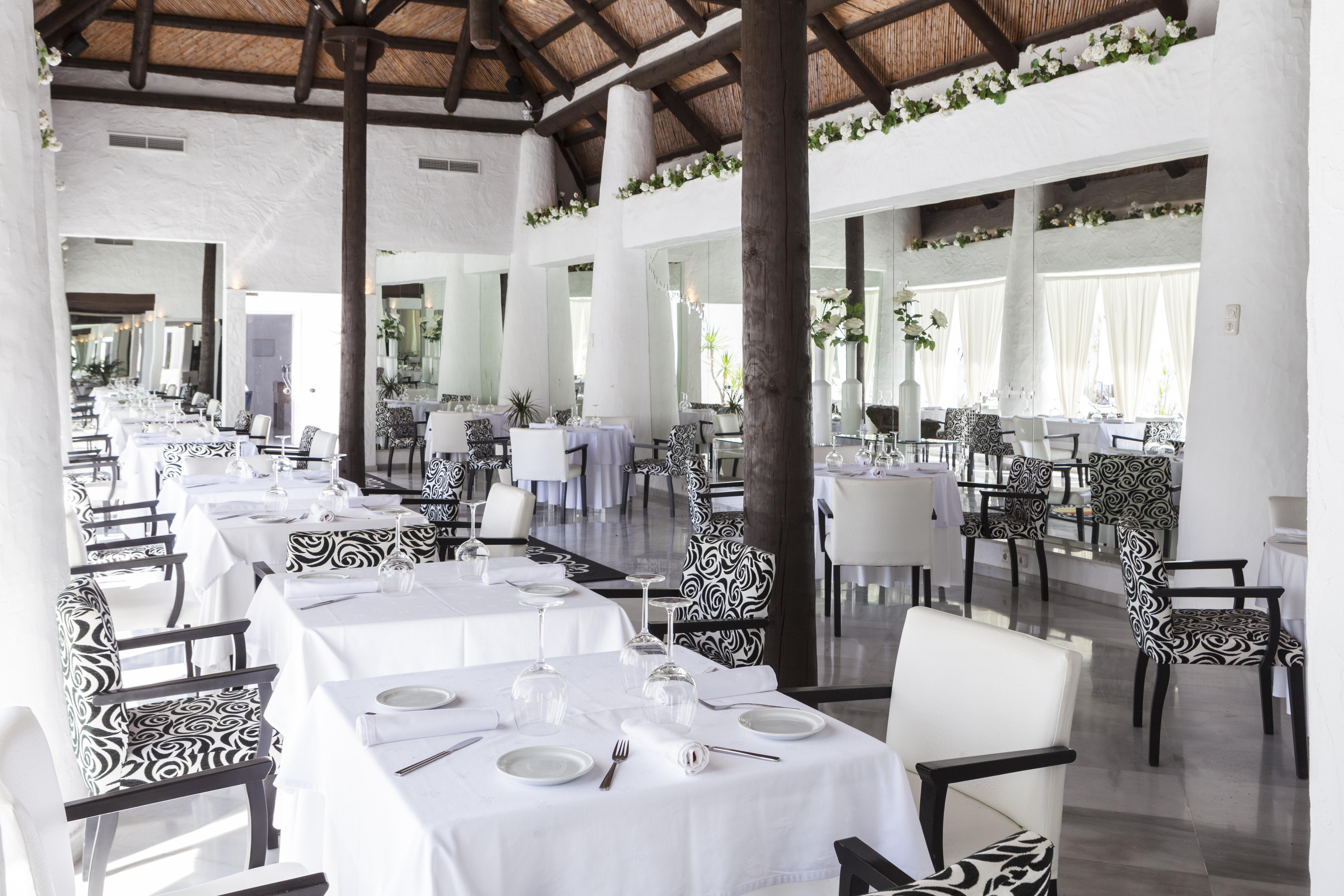 Hotel Suites Albayzin Del Mar Almuñécar Екстериор снимка